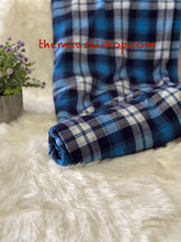 Load image into Gallery viewer, Blue and White Maasai Blanket / Masai Shuka