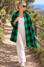 Lade das Bild in den Galerie-Viewer, Authentic Maasai Shuka | Traditional African Safari Blanket & Checkered Wrap-Masai Safari Blanket-Colored