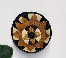 Load image into Gallery viewer, A set of 3 Boho Wall Baskets /Banana Fibre Wall Baskets /African Wall Baskets / Wall Decor /African Wall Decor - Free Express Shipping