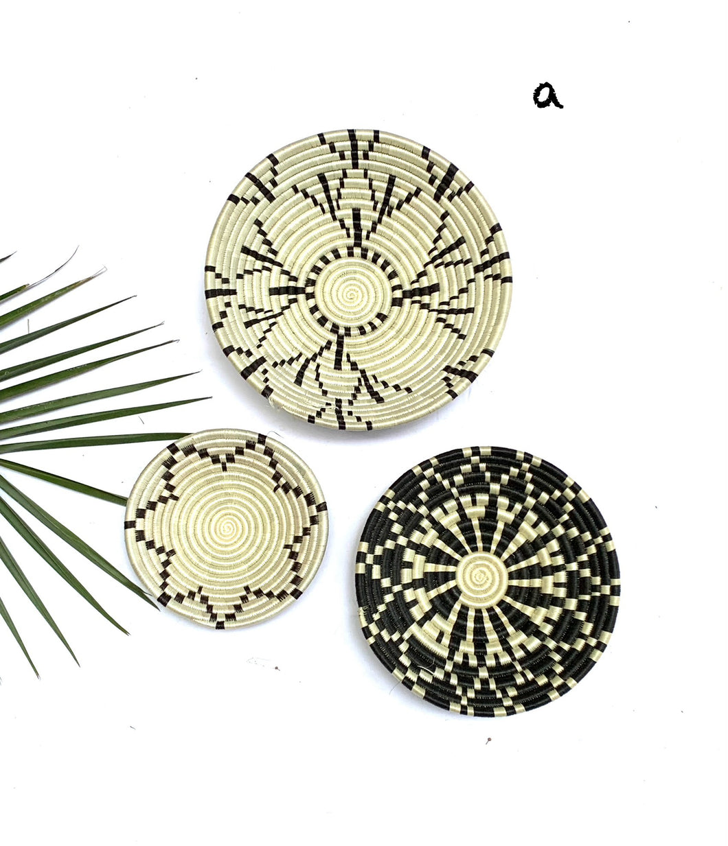 Ruandische Sisalkörbe für Raum- oder Wanddekoration/gewebte Körbe – 3er-Set (30, 25, 20 cm)