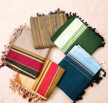 Lade das Bild in den Galerie-Viewer, Authentic Kikoi Shawl | Traditional Kenyan Cotton Sarong &amp; Beach Wrap | Hammam Towel
