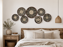 Charger l'image dans la galerie, Set of 7 African Handwoven Wall Decor  Baskets | Zimbabwe Tonga/ Binga Baskets | Rustic Decor |African Wall Decor Set (30-45cm) Wind
