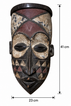 Cargar imagen en el visor de la galería, Antique Chokwe African Mask |  Vintage African Art |  Tribal Masks | Primitive Art
