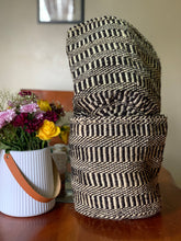 Lade das Bild in den Galerie-Viewer, Swahili Baskets / Handwoven Storage Baskets / Kenyan Sisal Handbag

