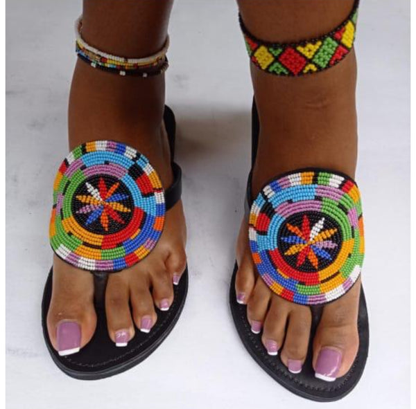Pantoufles perlées Maasai faites à la main/ tongs/ sandales - Perles spéciales
