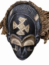 Lade das Bild in den Galerie-Viewer, Rare Antique Chokwe Tribe Mask from Angola – Vintage African Hardwood &amp; Rope Hair Mask, Tribal Art Collector’s Piece | Hairy Tribal Mask
