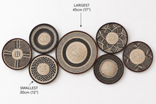 Lade das Bild in den Galerie-Viewer, Set of 7 African Handwoven Wall Decor  Baskets | Zimbabwe Tonga/ Binga Baskets | Rustic Decor |African Wall Decor Set (30-45cm) Wind
