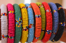 Charger l&#39;image dans la galerie, Bracelets Maasai perlés africains| Bijoux africains pour femmes| Bijoux Massaï| Bracelets perlés en gros| Bracelets zoulous, idées cadeaux africaines
