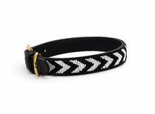 Charger et lire la vidéo dans la visionneuse de la Galerie, Handmade Beaded Kenyan Dog Collar | Authentic Maasai Pet Collar | Artisan Collar | Black and White | Africa Pet Accessory
